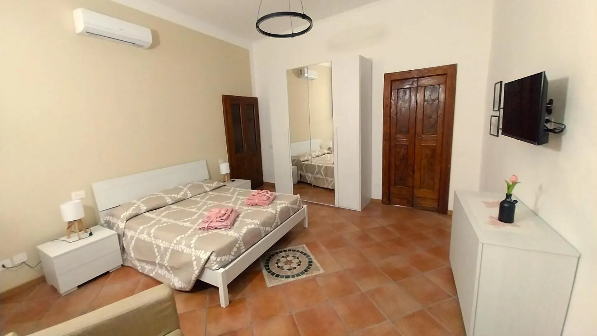 Il Salottino Apartment Vigevano 0*,  Italy